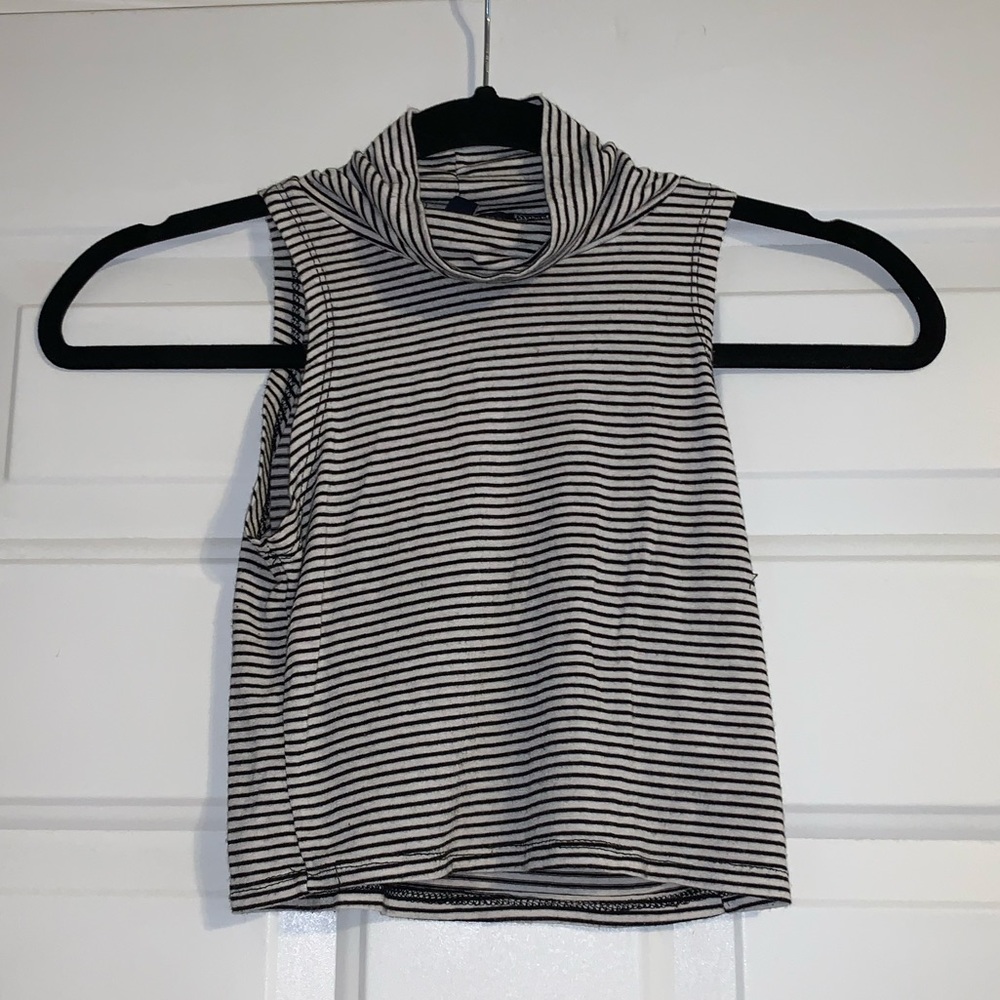 American Eagle Size Small Cropped Tank